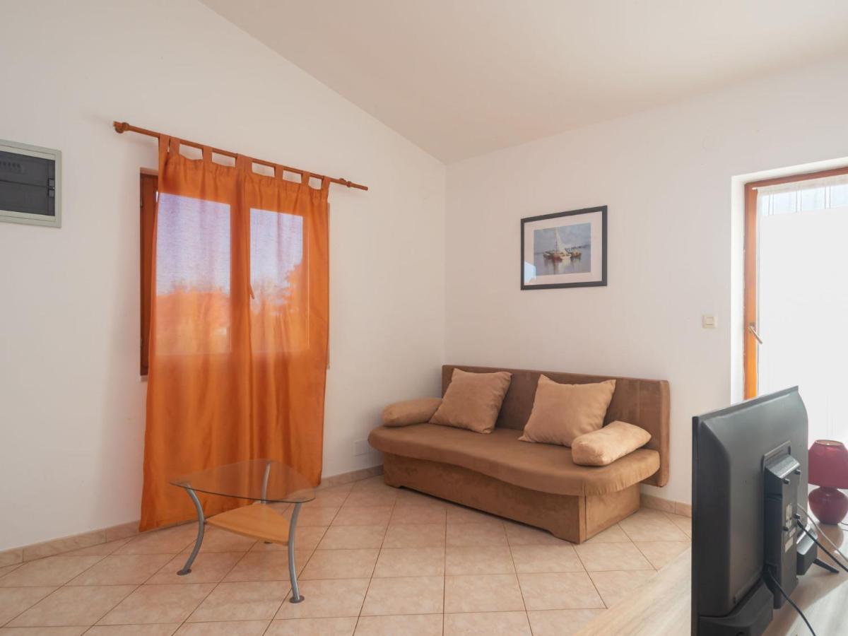 Apartment Iva-2 By Interhome Krnica Luaran gambar